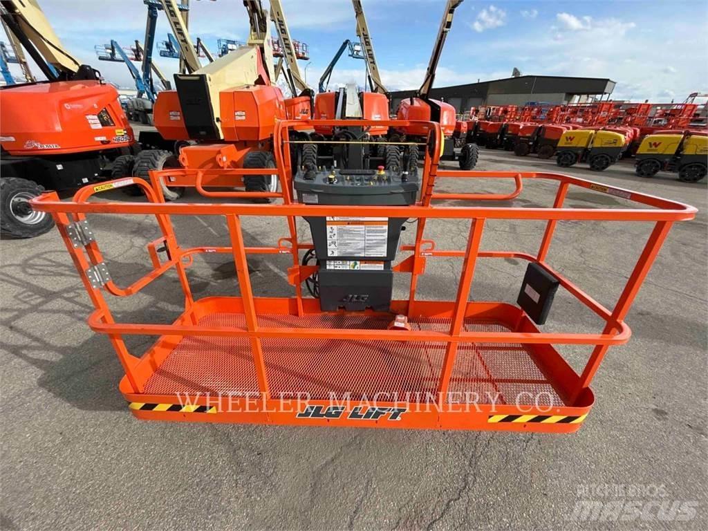 JLG 660SJ SP Iseliikuvad poomtõstukid