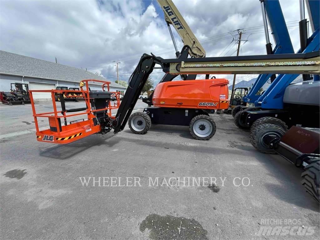 JLG 660SJ SP Iseliikuvad poomtõstukid
