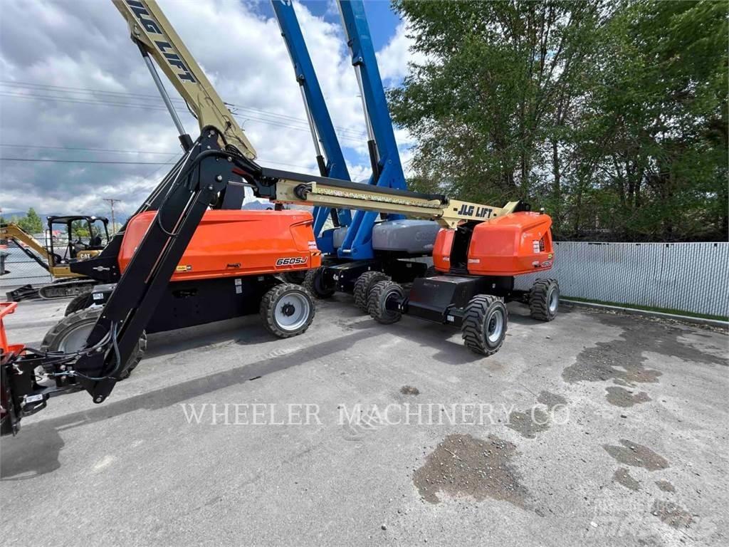 JLG 660SJ SP Iseliikuvad poomtõstukid