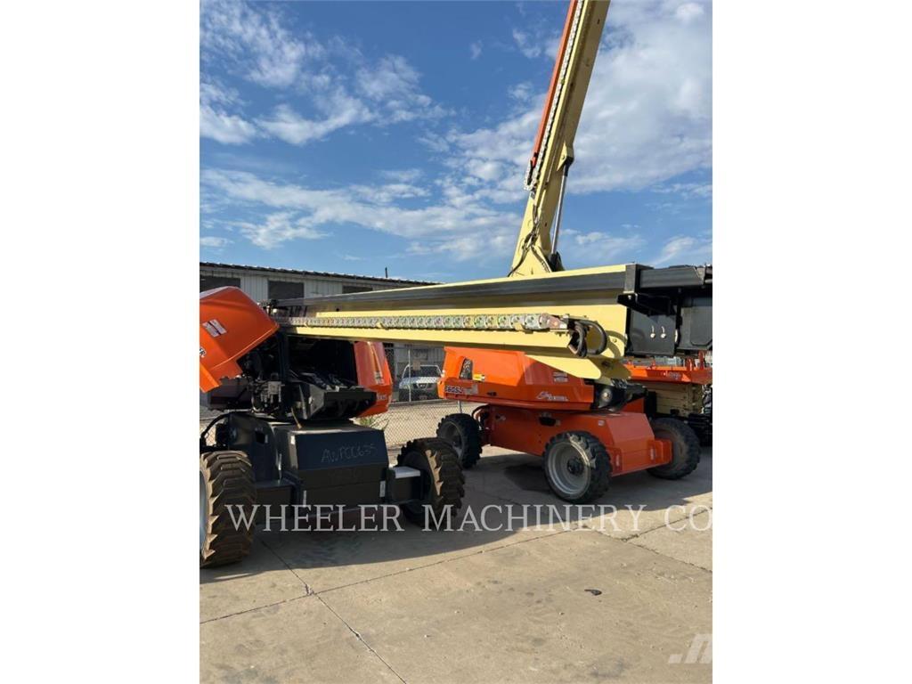 JLG 660SJ SP Iseliikuvad poomtõstukid