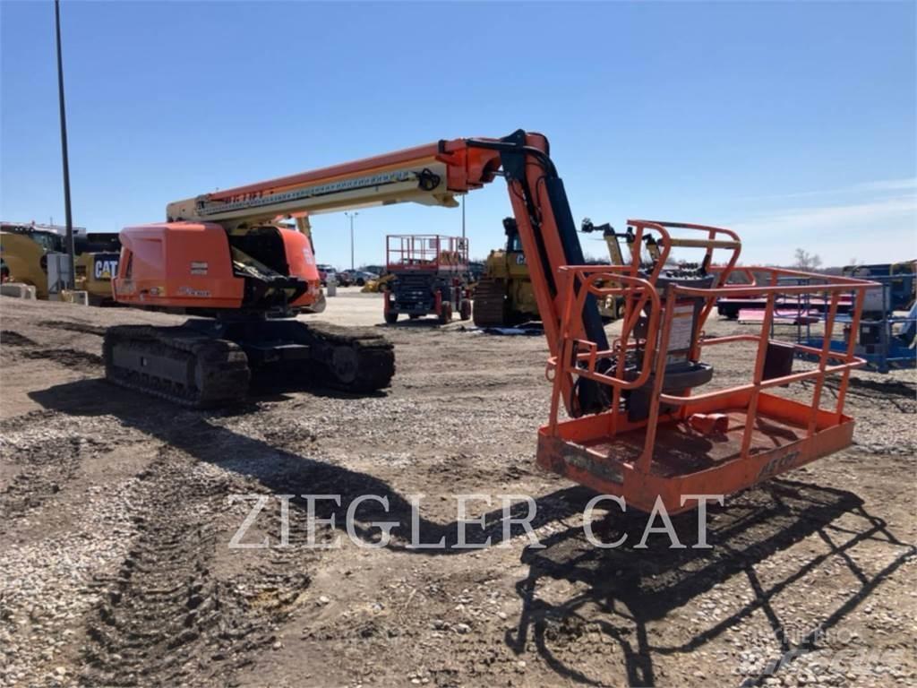 JLG 660SJC Iseliikuvad poomtõstukid