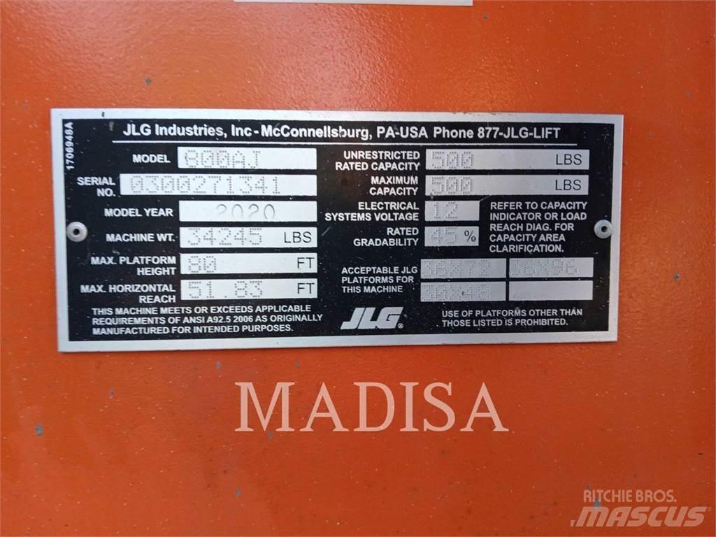 JLG 800 AJ Iseliikuvad poomtõstukid