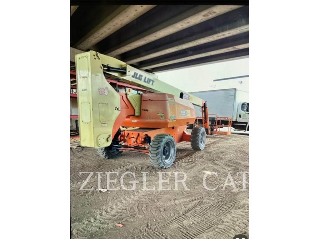 JLG 800AJ Iseliikuvad poomtõstukid