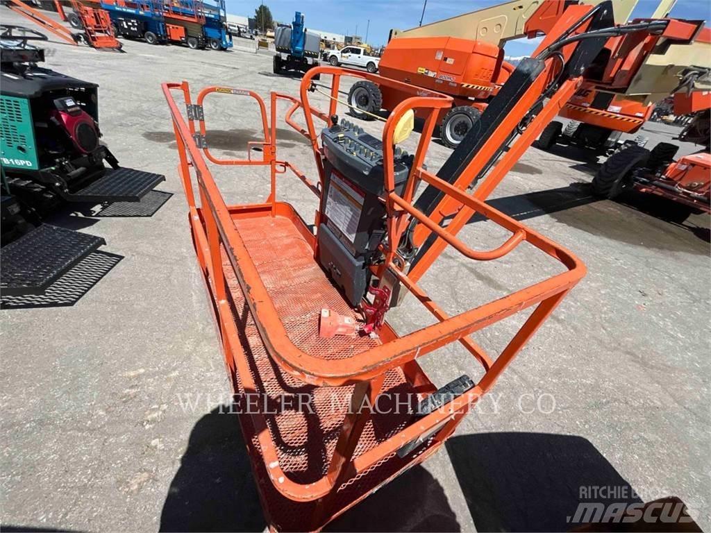 JLG 860SJ SP Iseliikuvad poomtõstukid