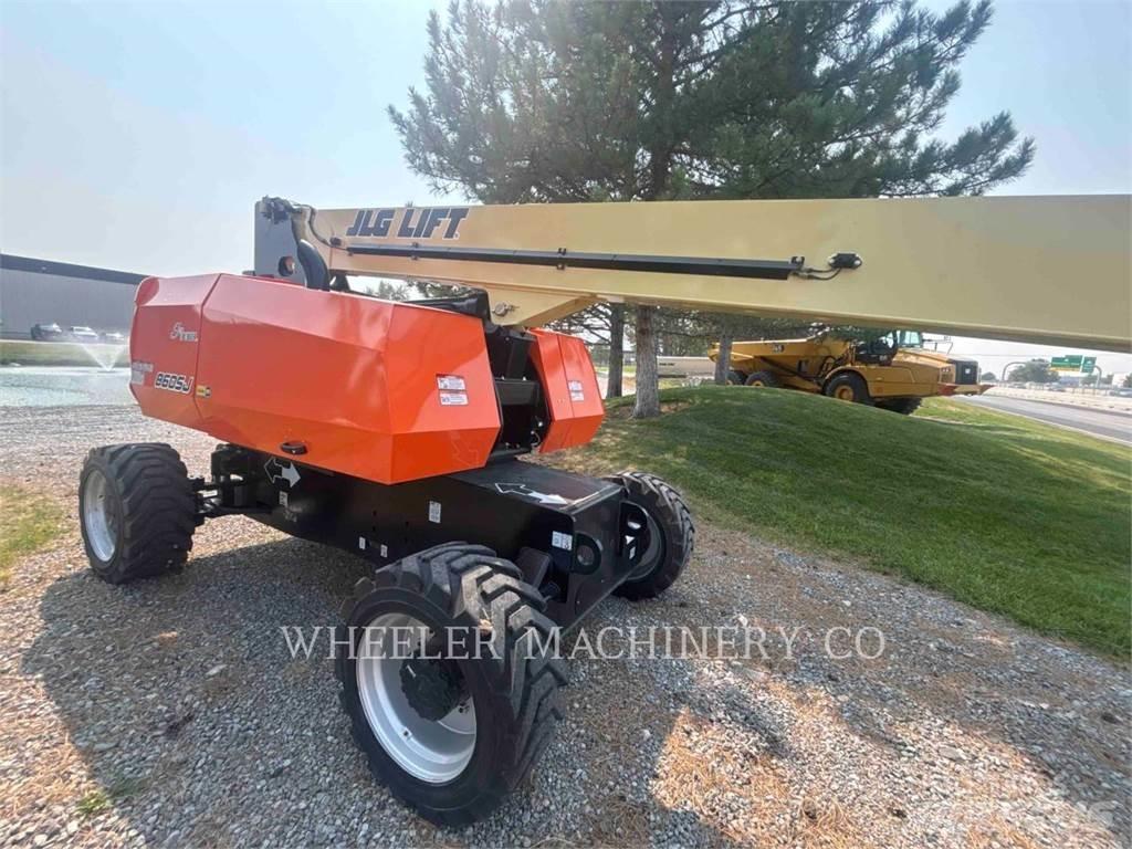JLG 860SJ SP Iseliikuvad poomtõstukid