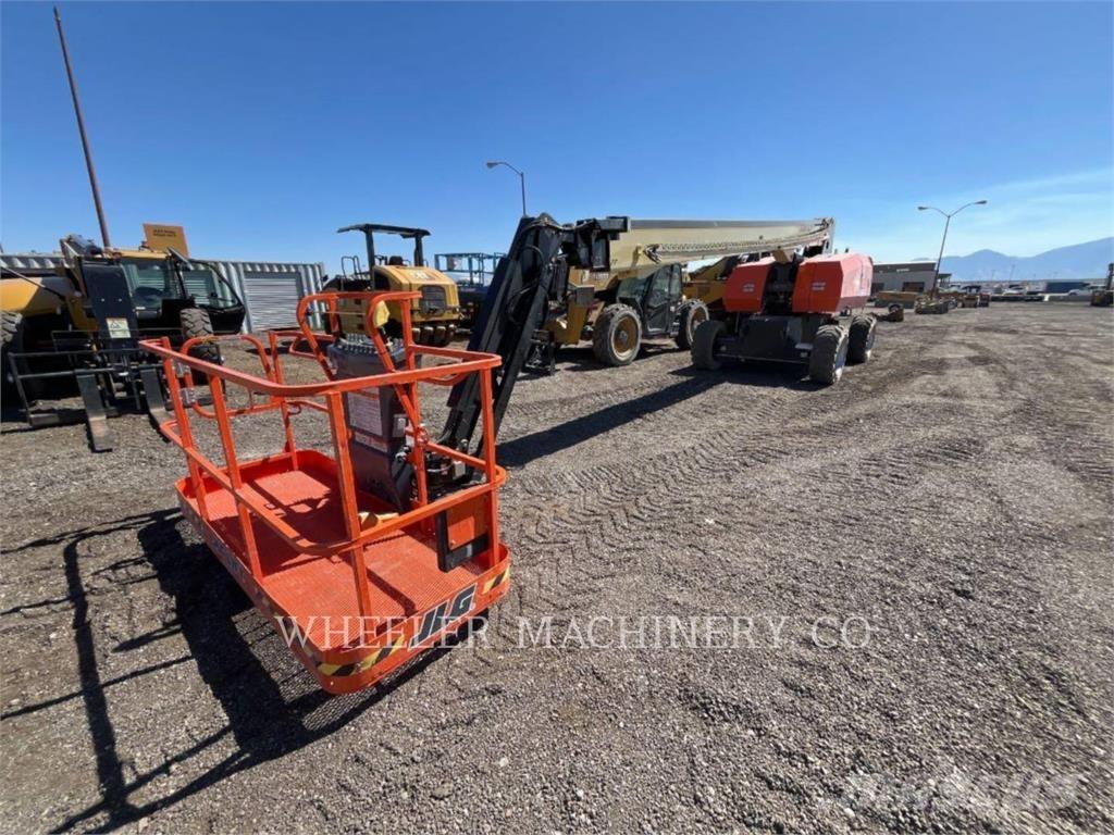 JLG 860SJ SP Iseliikuvad poomtõstukid