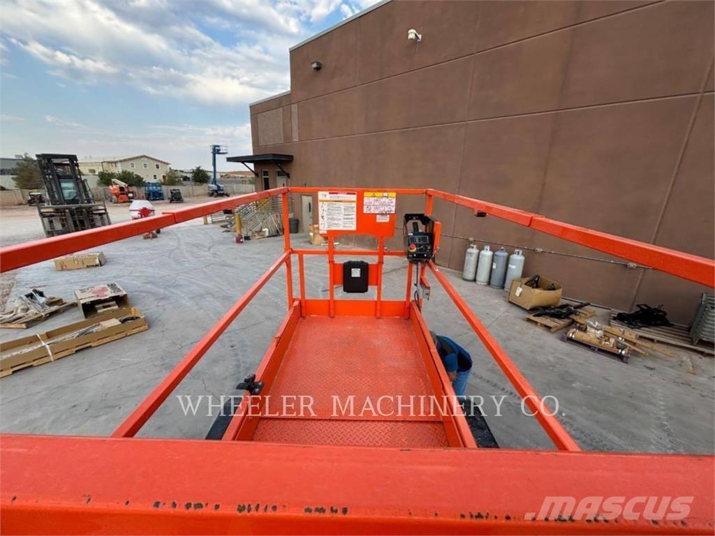 JLG ES3246 Käärtõstukid