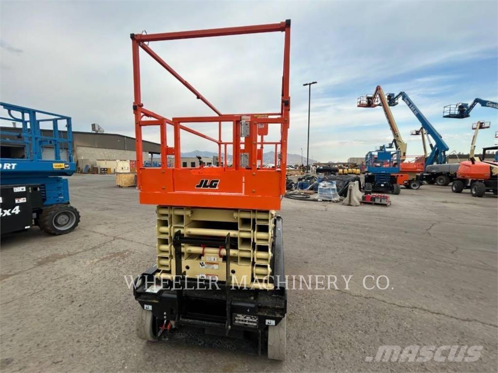 JLG ES3246 Käärtõstukid