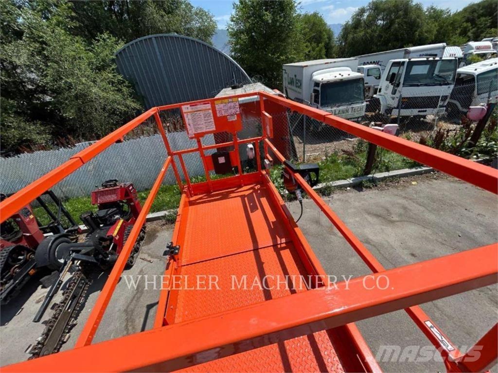 JLG ES3246 Käärtõstukid