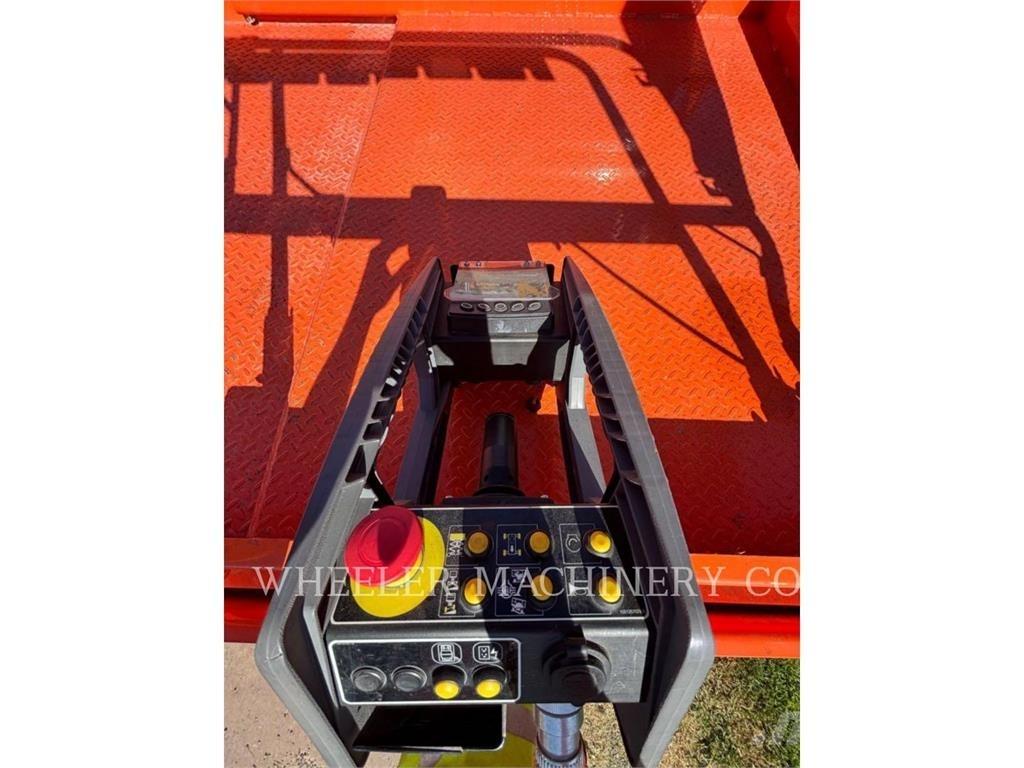 JLG RT3369 Käärtõstukid