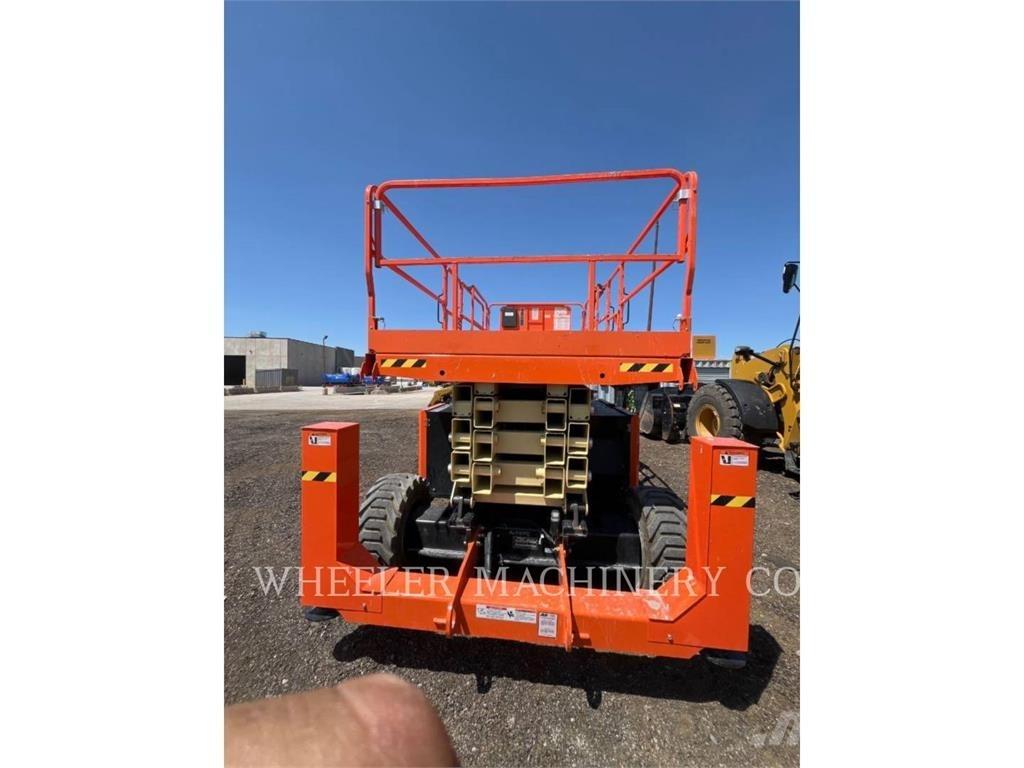 JLG RT4394 Käärtõstukid