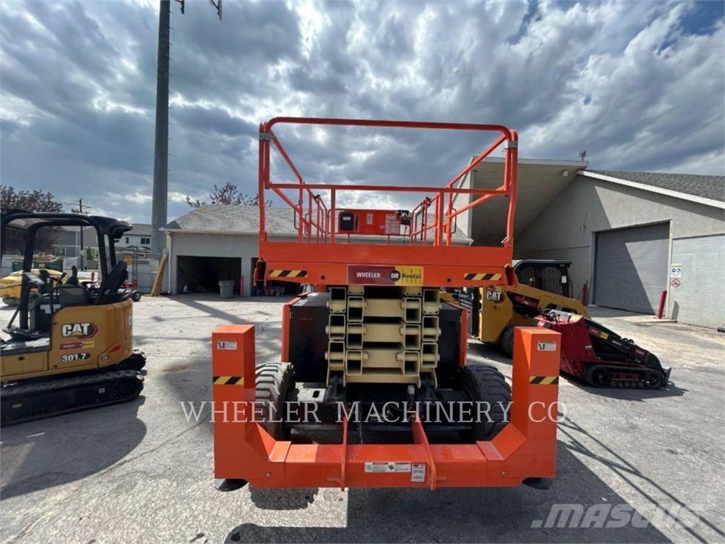 JLG RT4394 Käärtõstukid