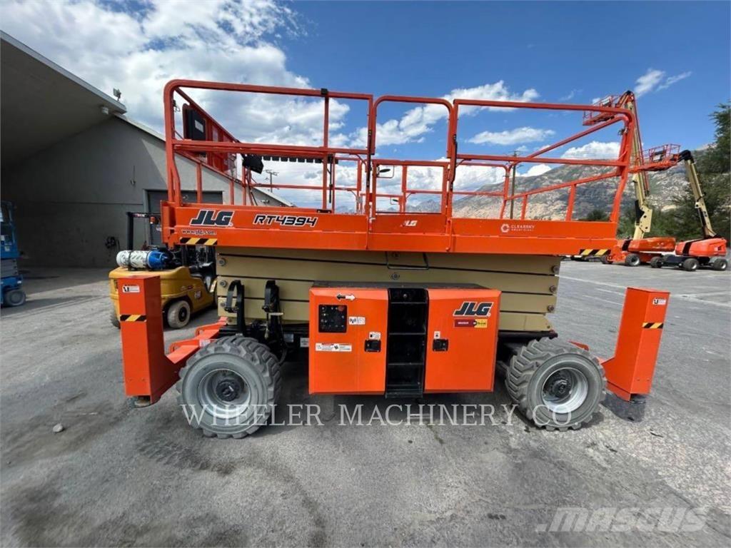 JLG RT4394 Käärtõstukid