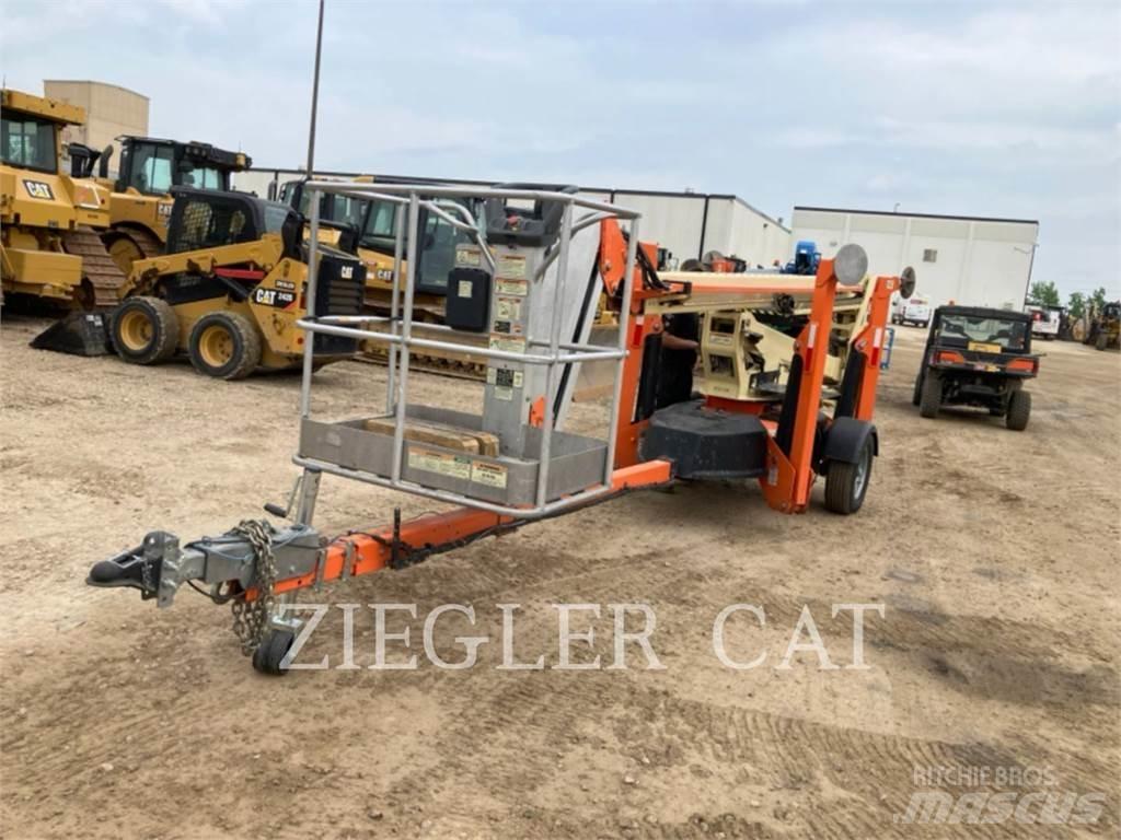 JLG T500J Iseliikuvad poomtõstukid