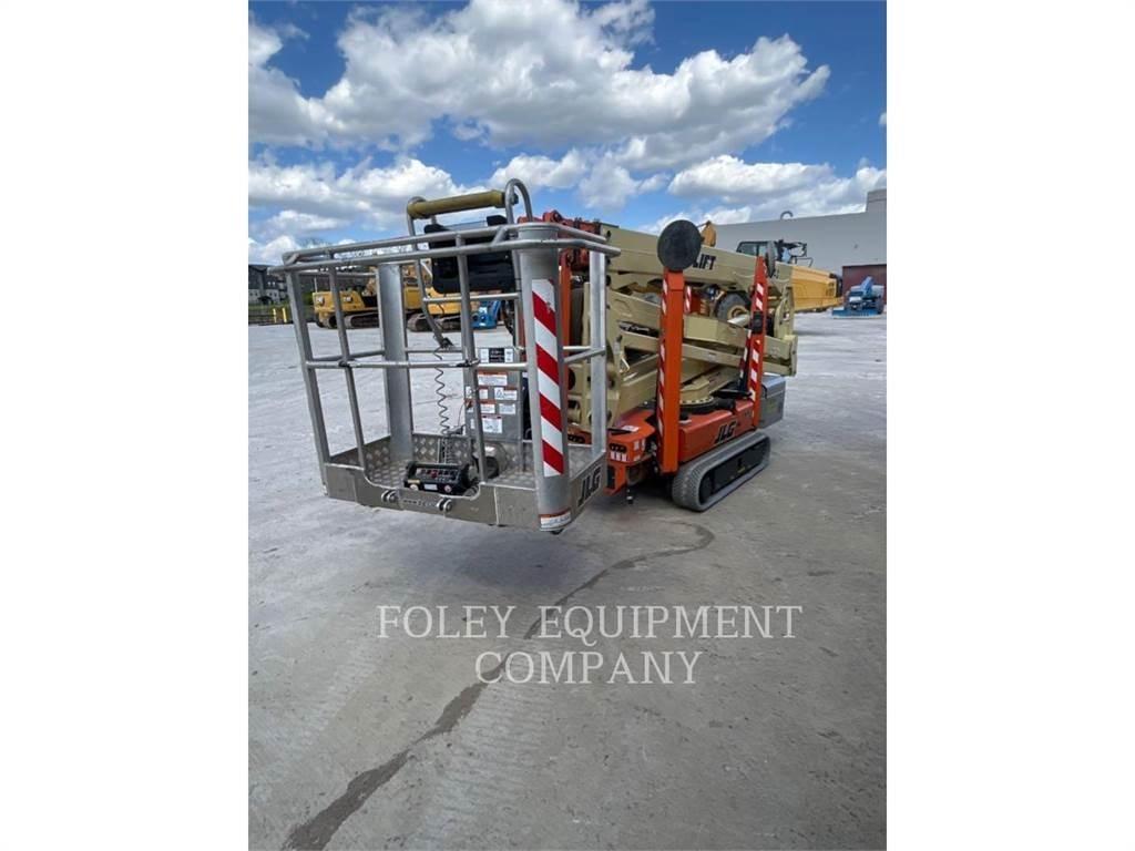 JLG X600AJ Iseliikuvad poomtõstukid