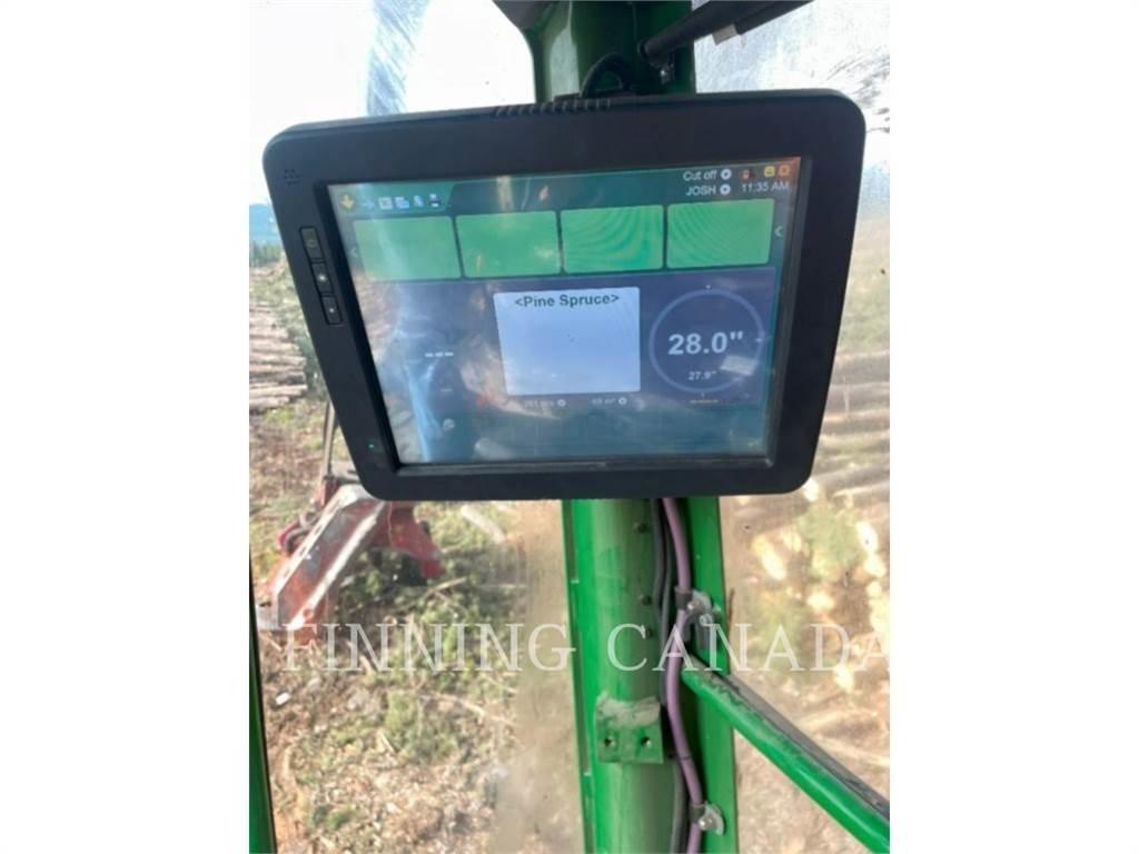 John Deere 2154G Metsaekskavaatorid