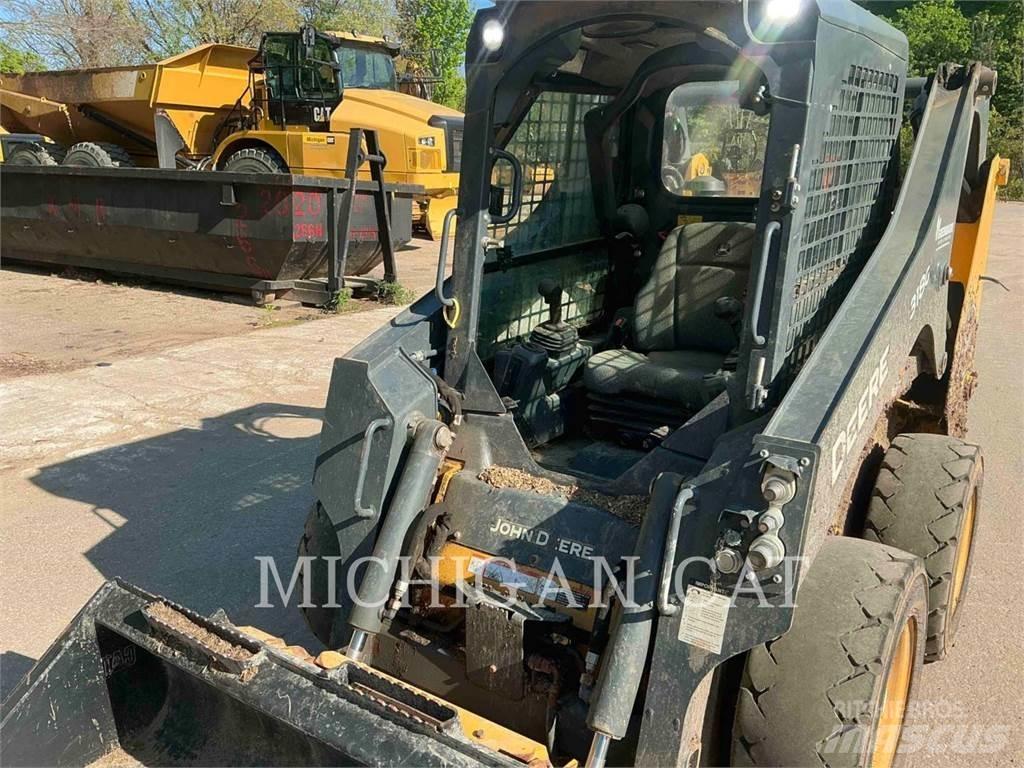 John Deere 318G Kompaktlaadurid