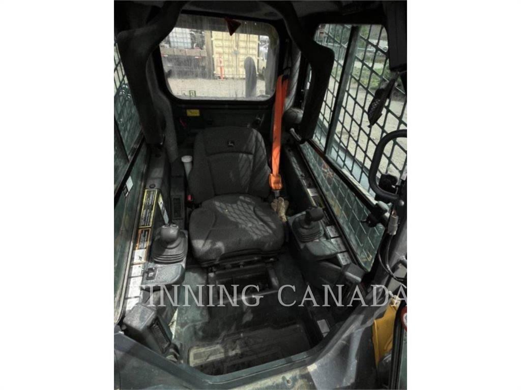 John Deere 324G Kompaktlaadurid