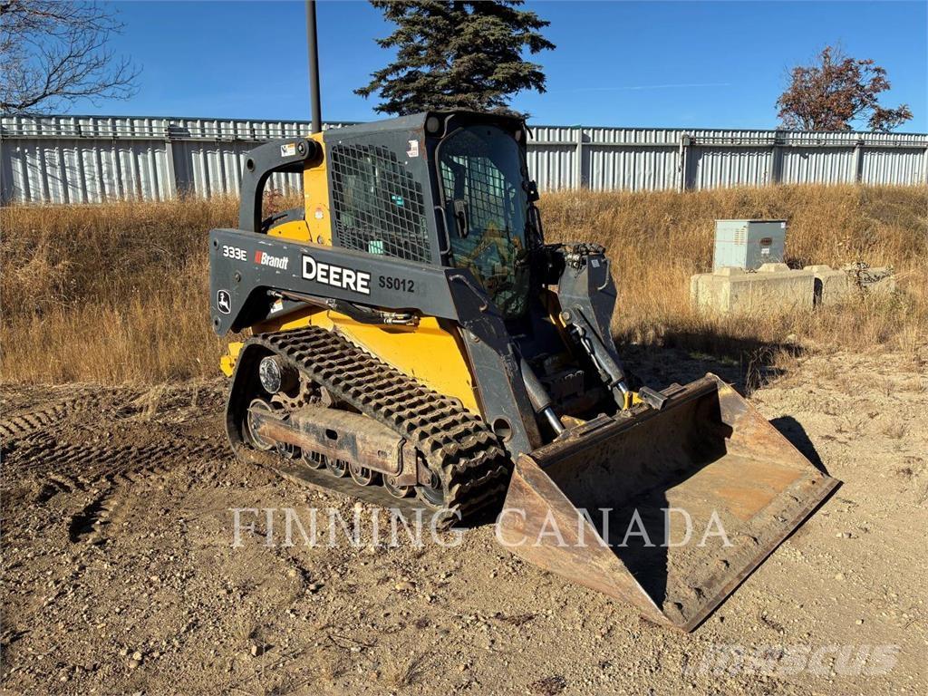 John Deere 333E Roomiklaadurid