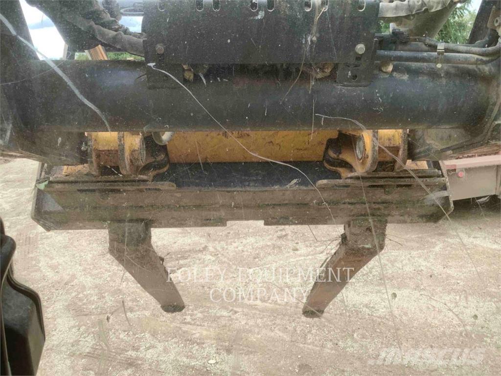 John Deere 333G Kompaktlaadurid