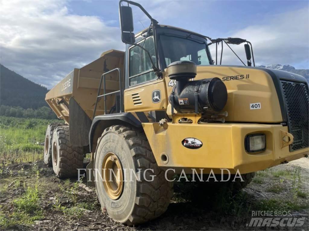 John Deere 400D Liigendraamiga pinnaseveokid