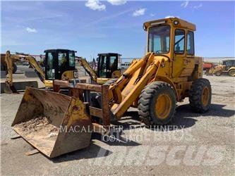 John Deere 444 Rataslaadurid