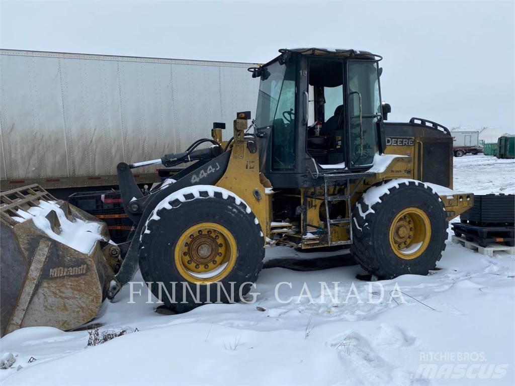 John Deere 444J Rataslaadurid