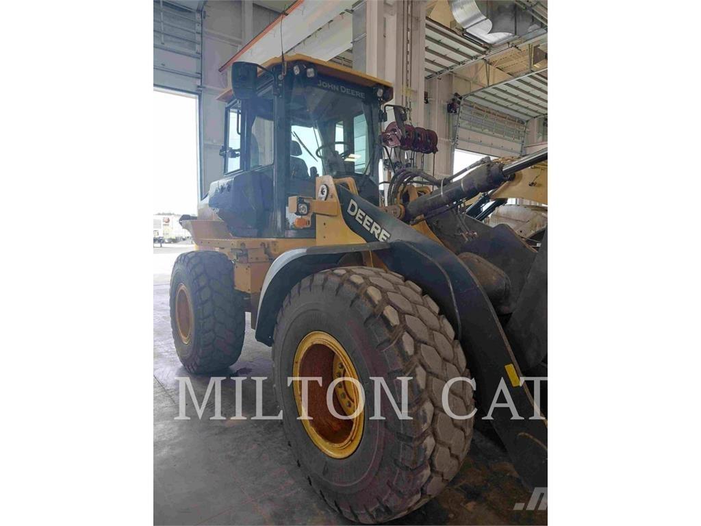 John Deere 524P Rataslaadurid