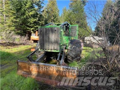 John Deere 648L Väljaveotraktorid