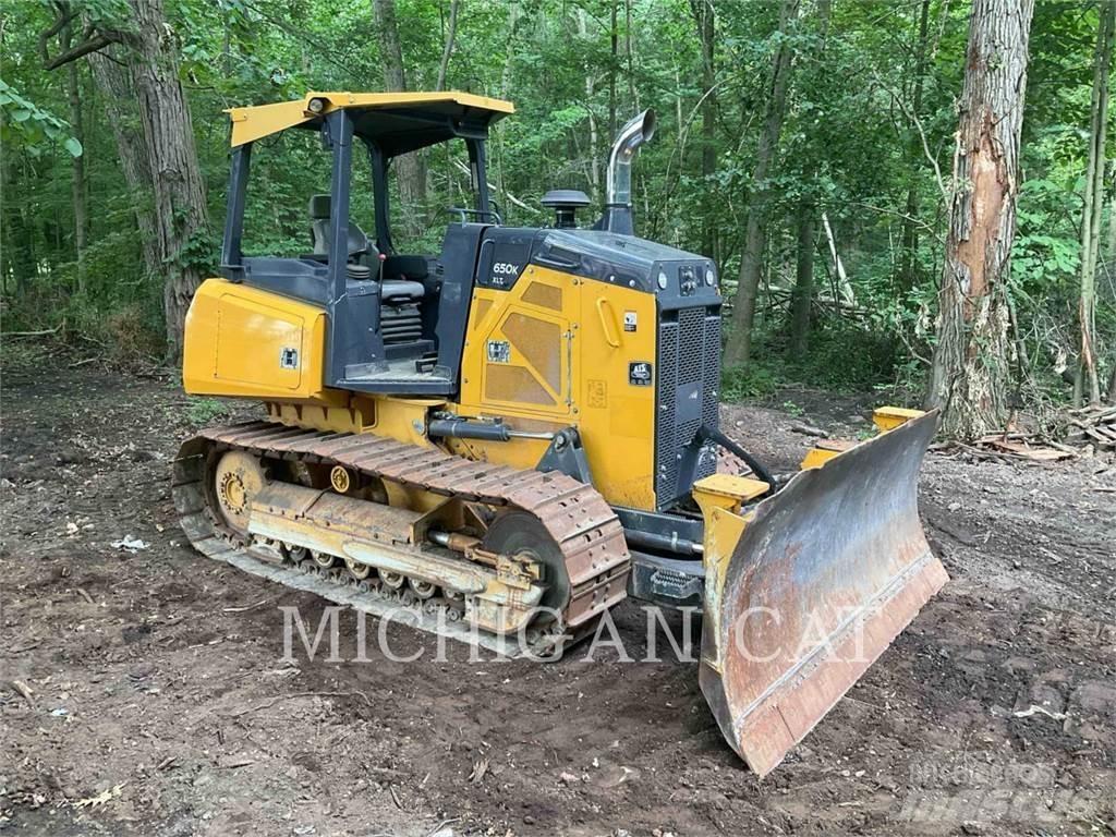 John Deere 650K Buldooserid
