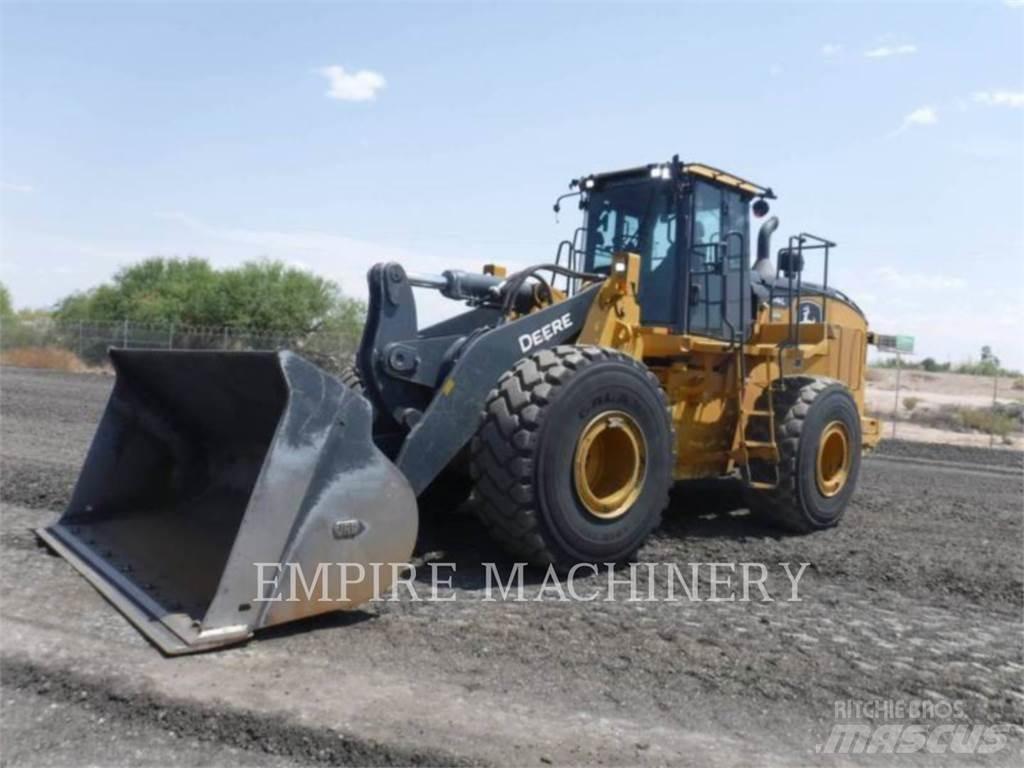 John Deere 744L Rataslaadurid