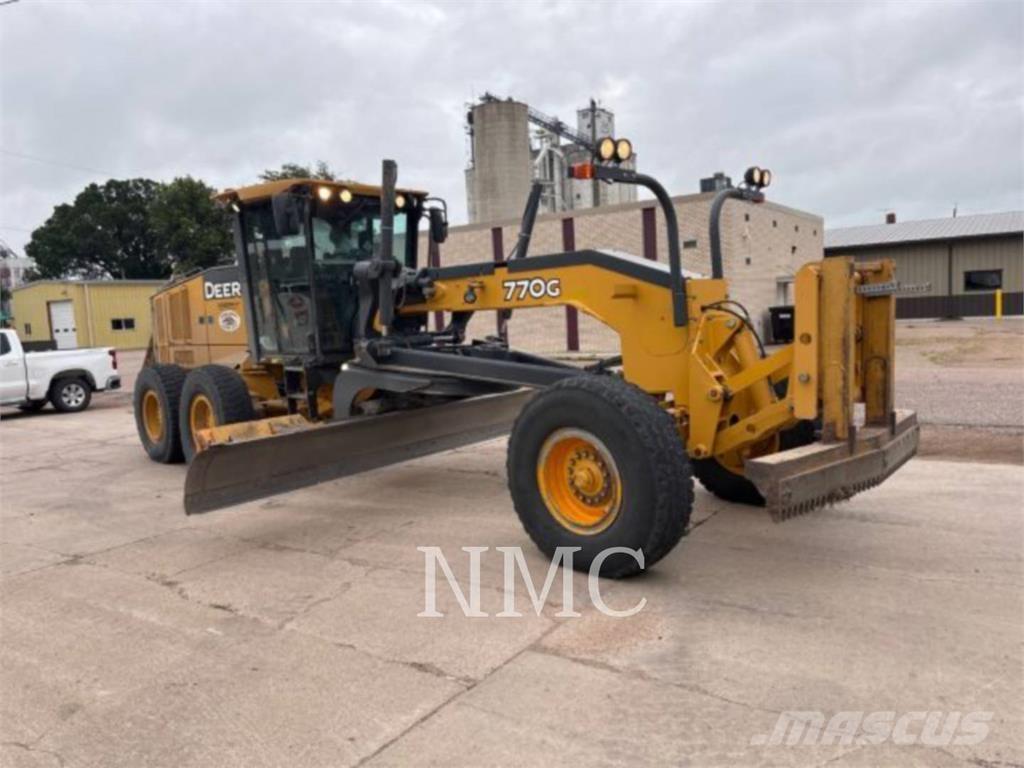 John Deere 770G_JD Greiderid
