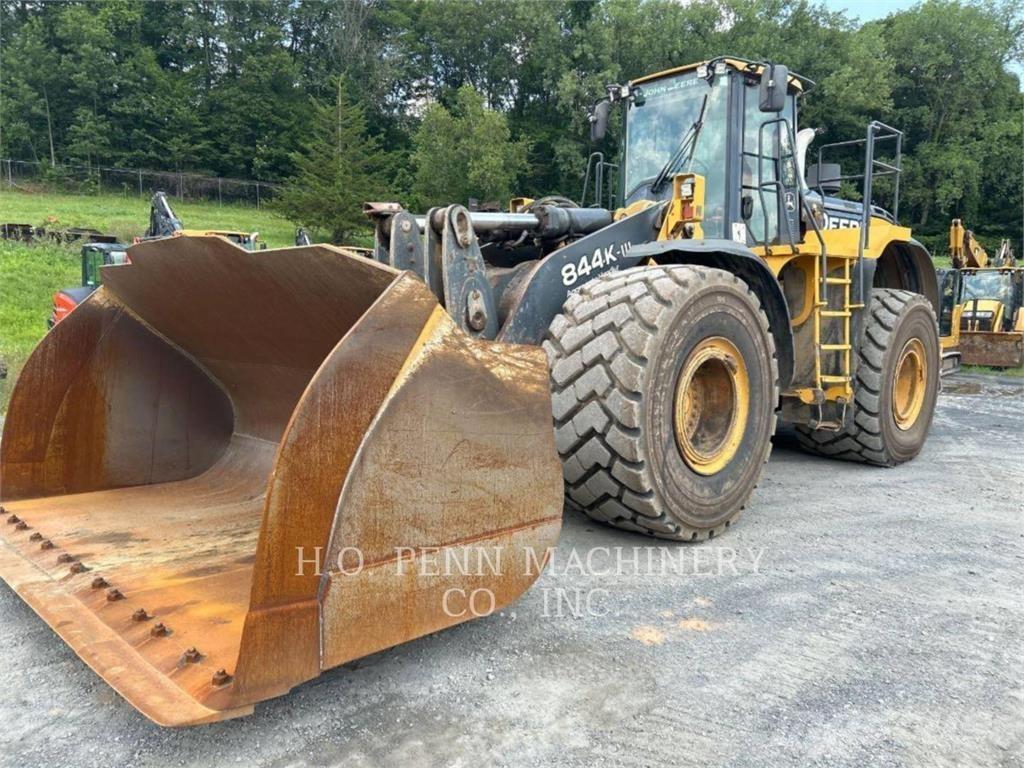 John Deere 844 Rataslaadurid