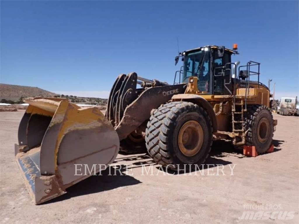 John Deere 844P Rataslaadurid