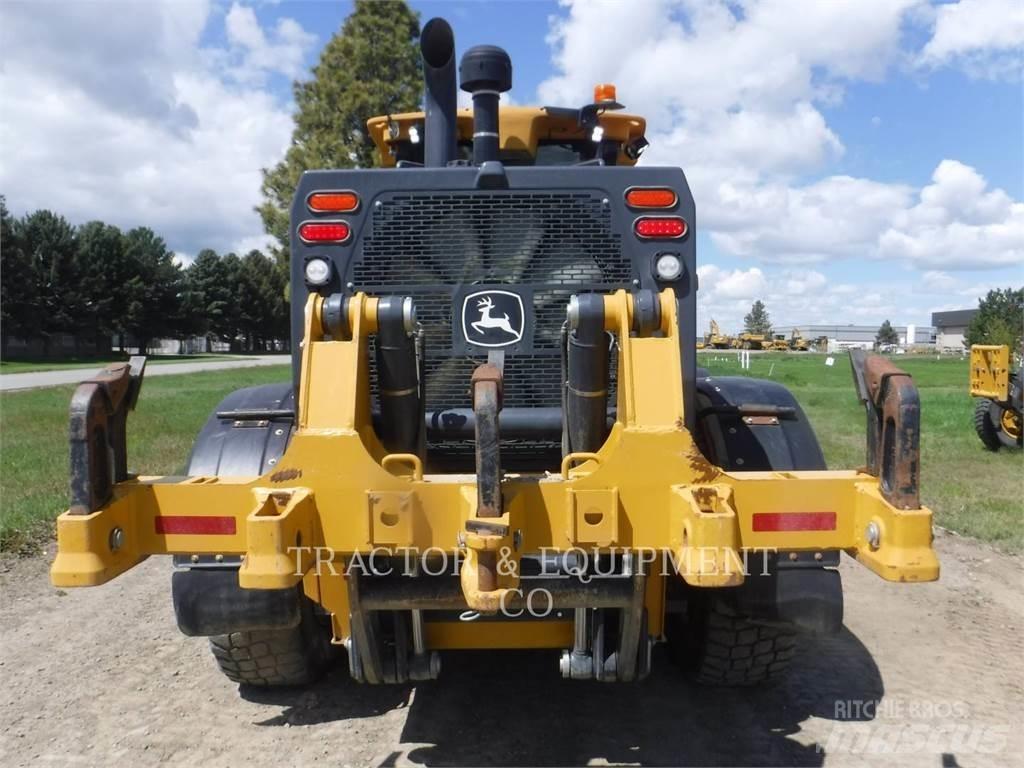 John Deere 872GP Greiderid