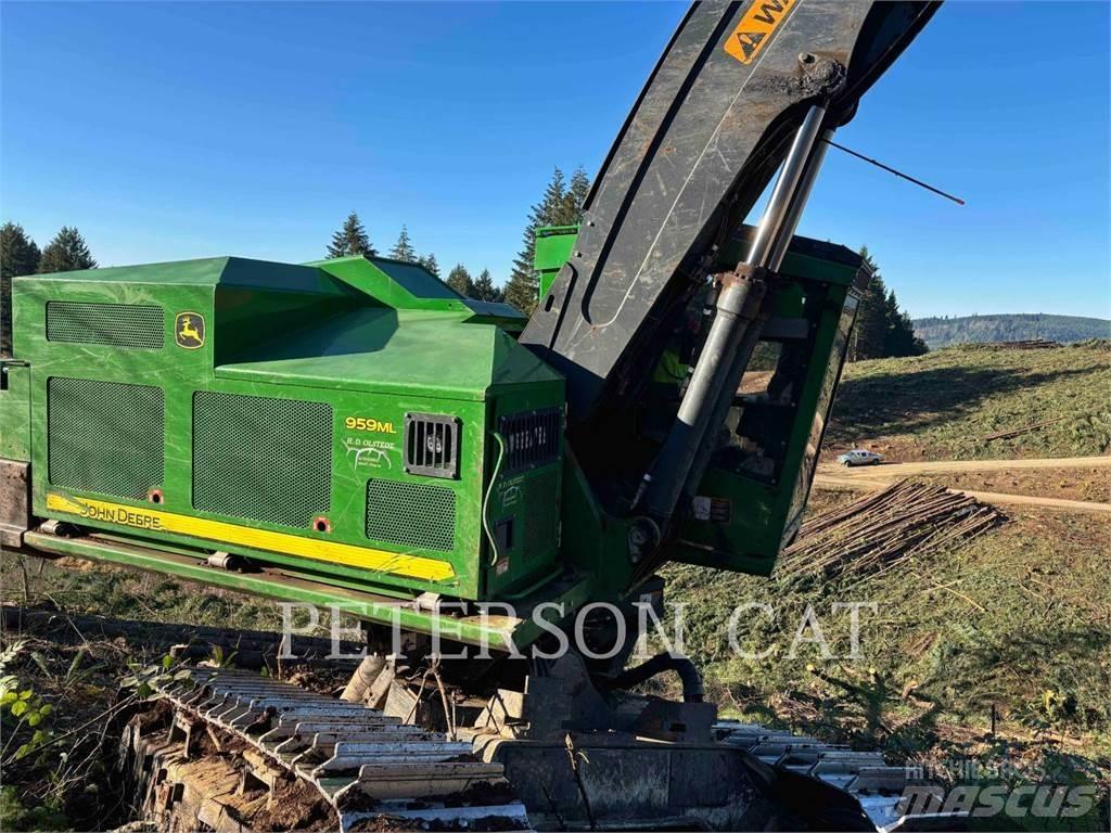 John Deere 959ML Combi harvester