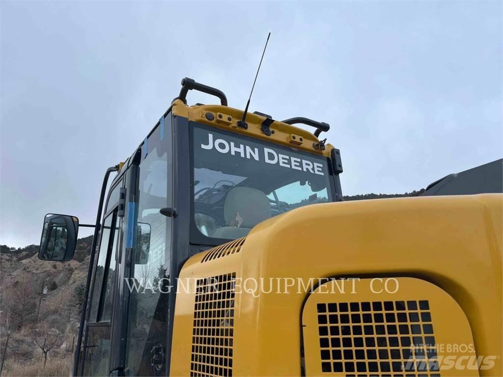 John Deere & CO. 135G Roomikekskavaatorid