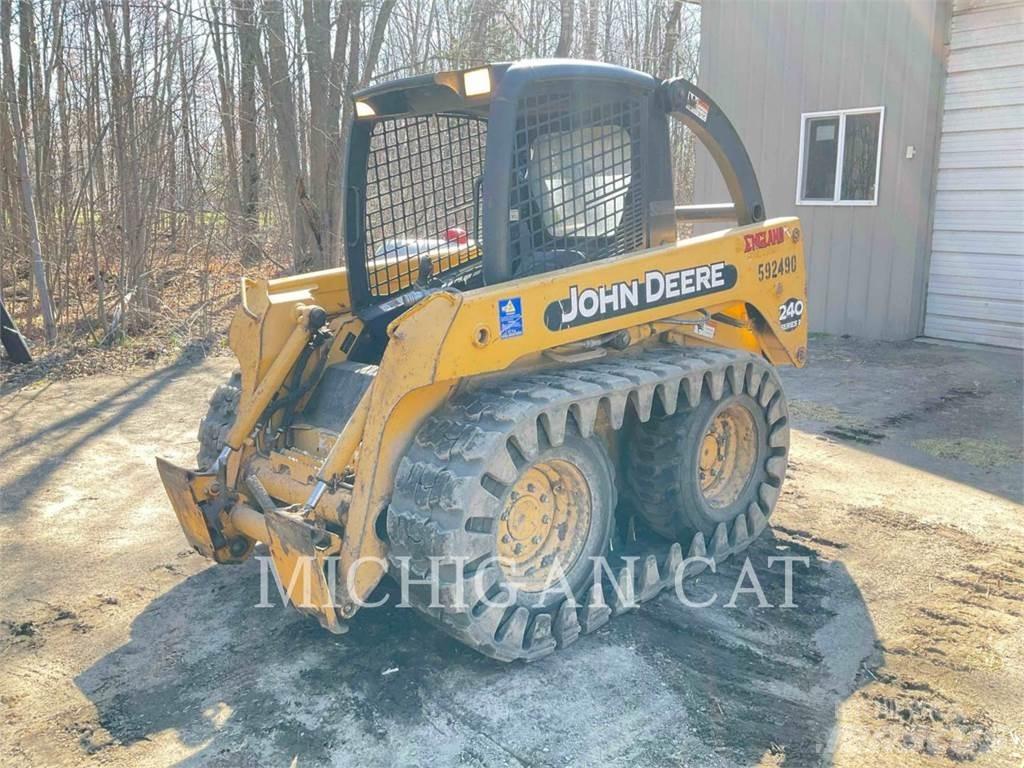 John Deere & CO. 240 Kompaktlaadurid