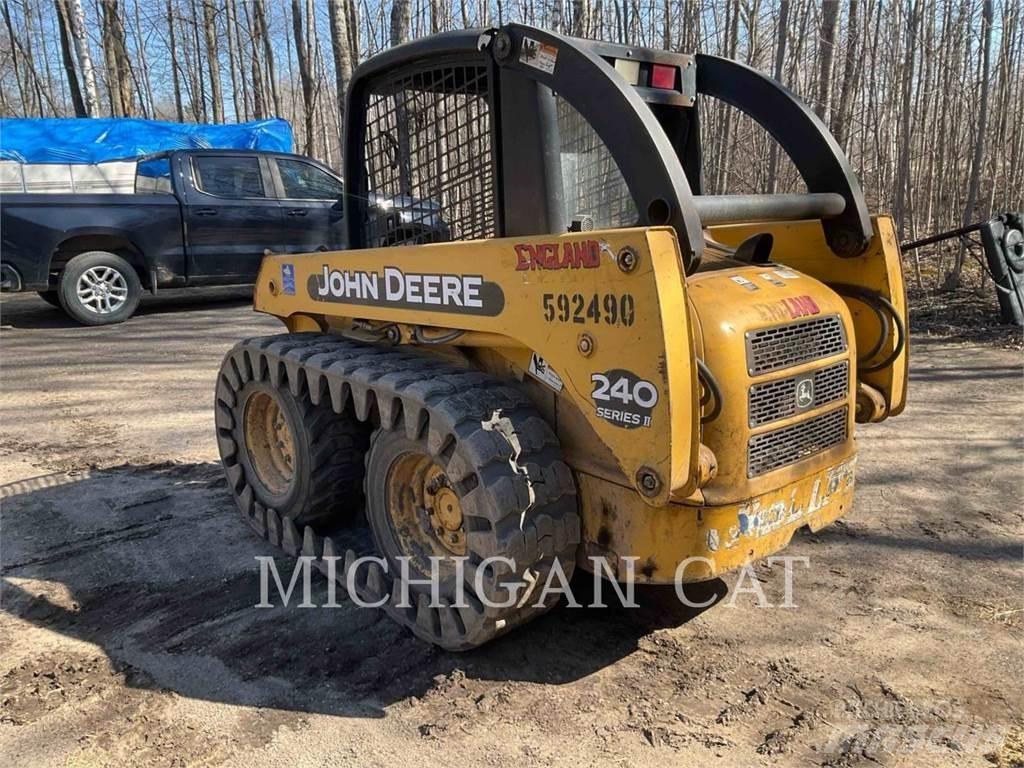 John Deere & CO. 240 Kompaktlaadurid