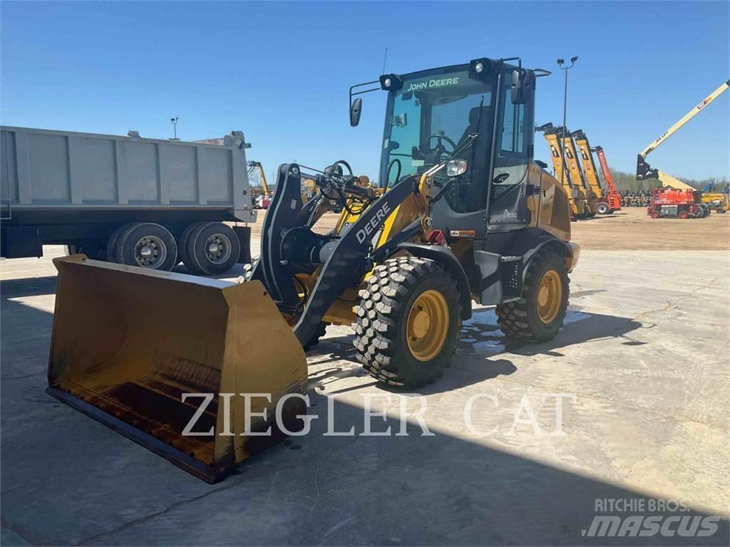 John Deere & CO. 244L Rataslaadurid