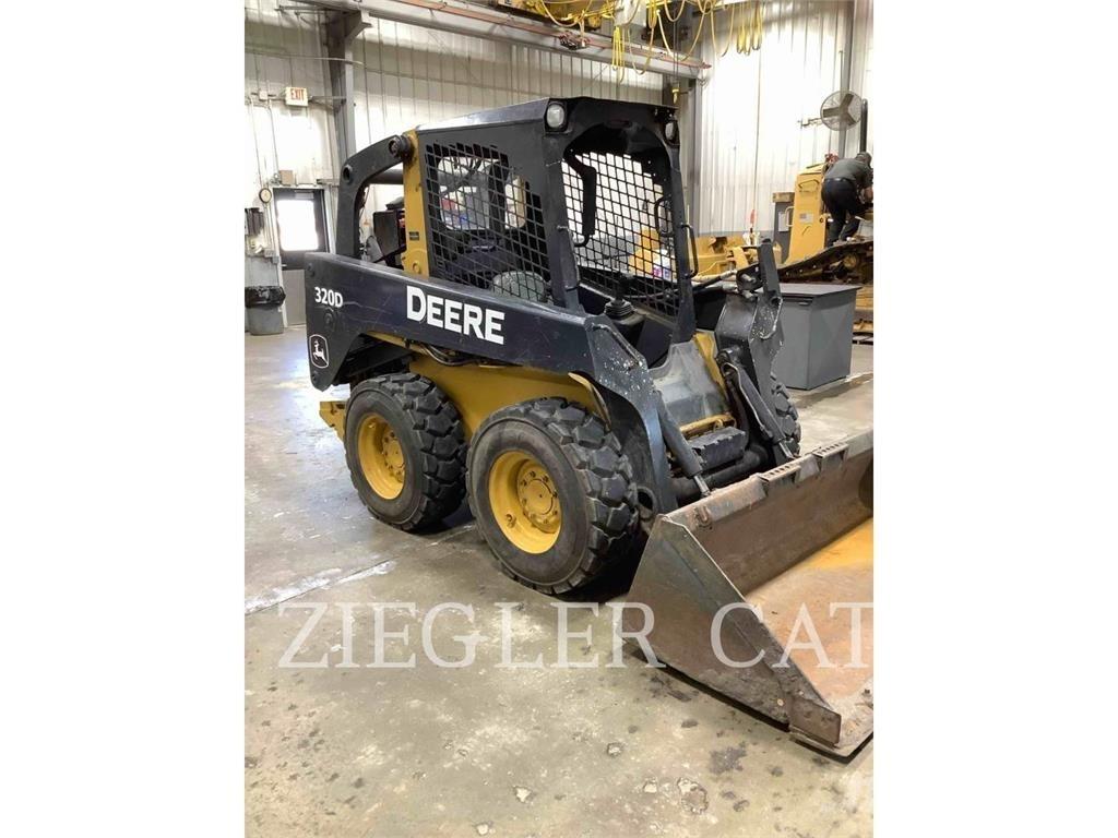 John Deere & CO. 320 D Kompaktlaadurid