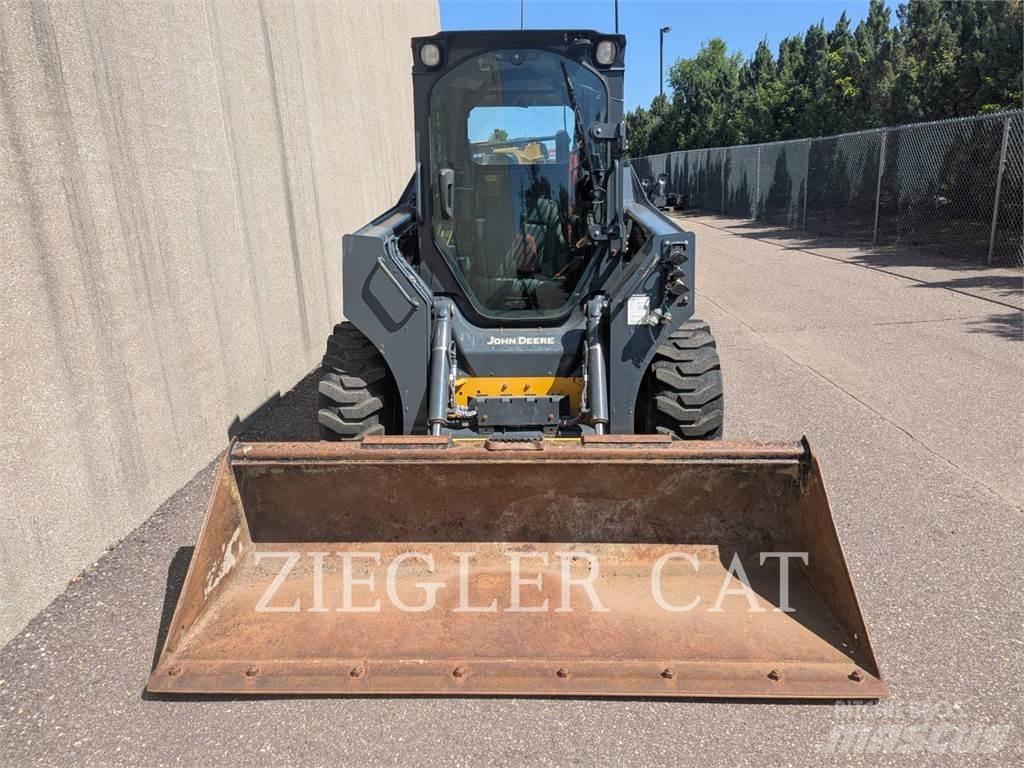 John Deere & CO. 320G Kompaktlaadurid