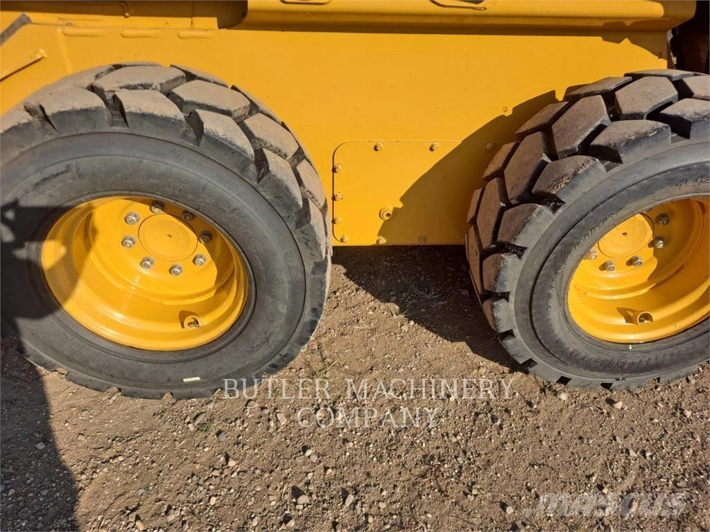 John Deere & CO. 332G Kompaktlaadurid