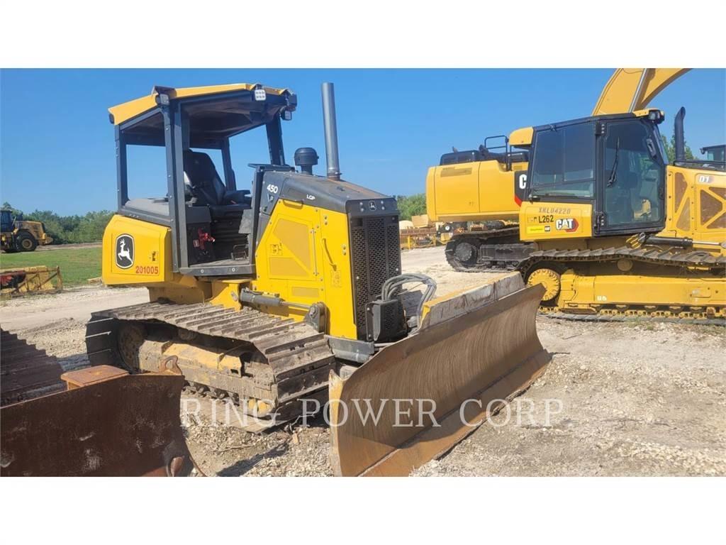 John Deere & CO. 450P Buldooserid