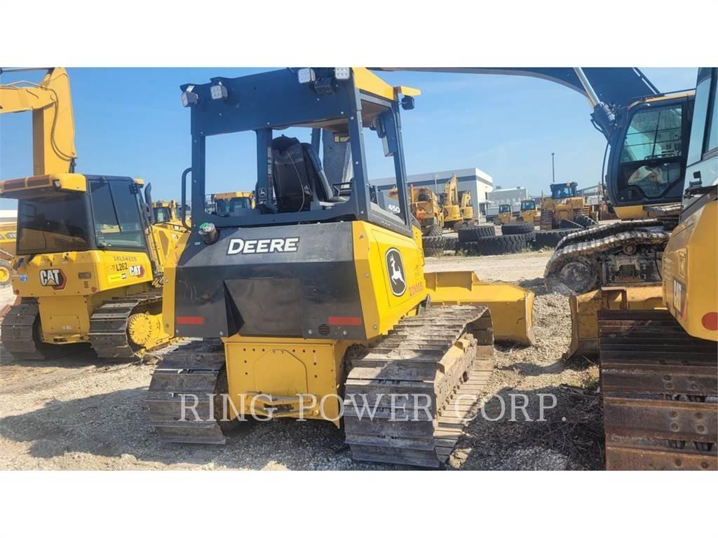 John Deere & CO. 450P Buldooserid
