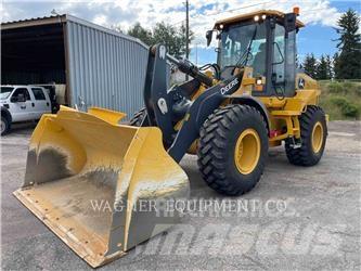 John Deere & CO. 544P Rataslaadurid