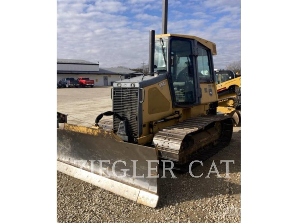 John Deere & CO. 550J Buldooserid