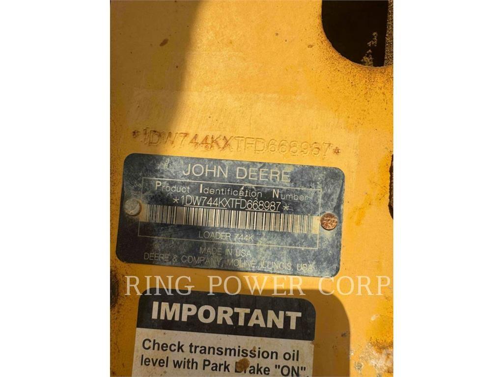 John Deere & CO. 744K Rataslaadurid