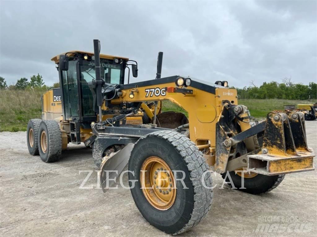 John Deere & CO. 770 G Greiderid