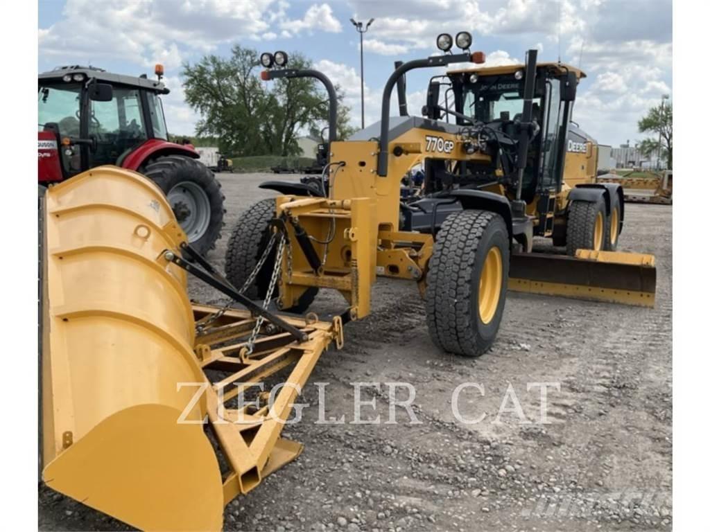 John Deere & CO. 770 GP Greiderid